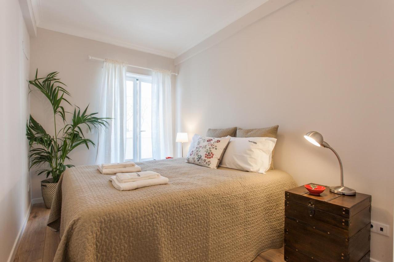 Flh Campo De Ourique Bright Apartment Lisbon Exterior photo